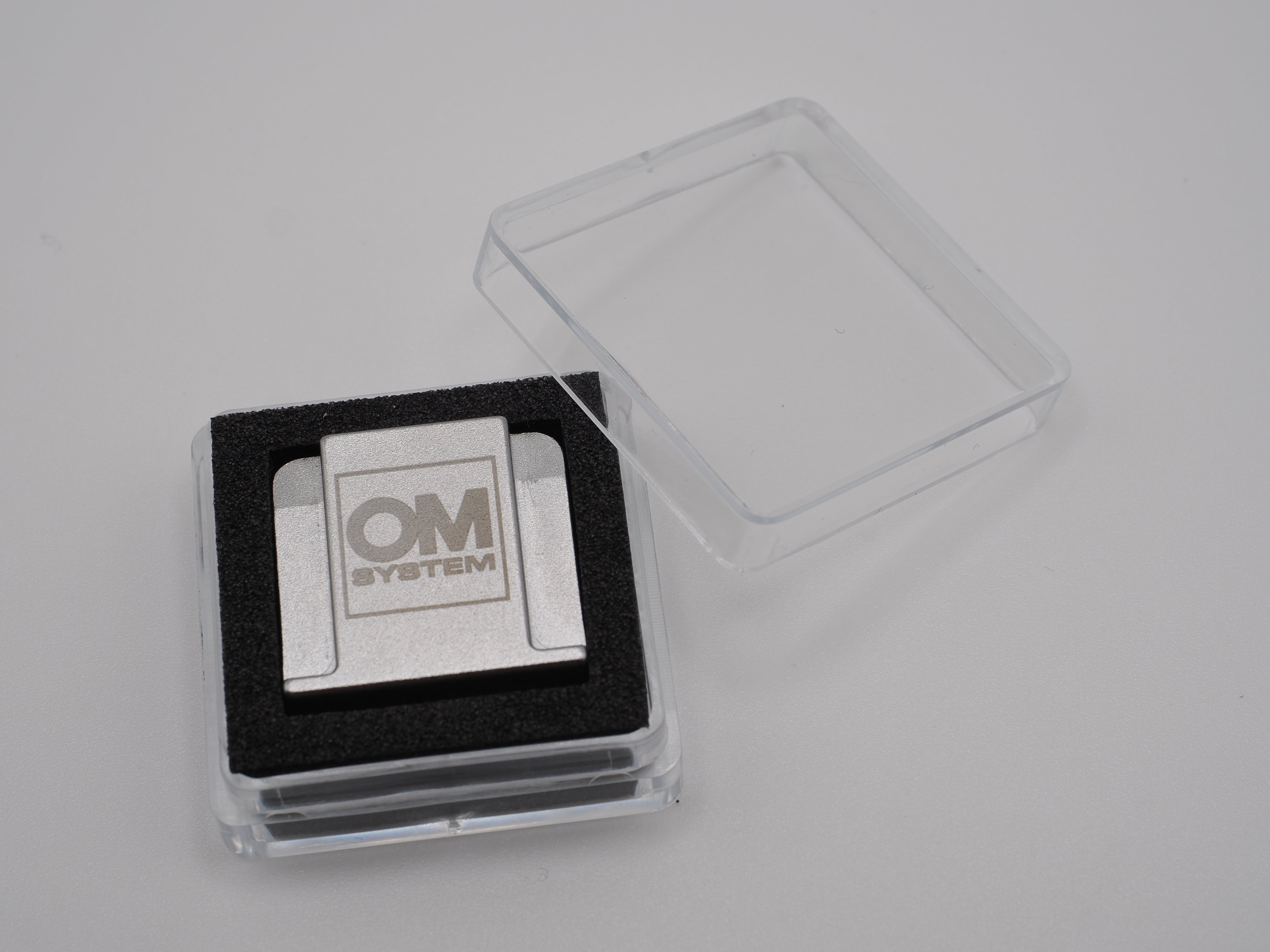 新品 非売品 OM メタル ホットシューカバー ゴールド OM Digital Solutions - 新品 非売品 OM メタル ホットシュー