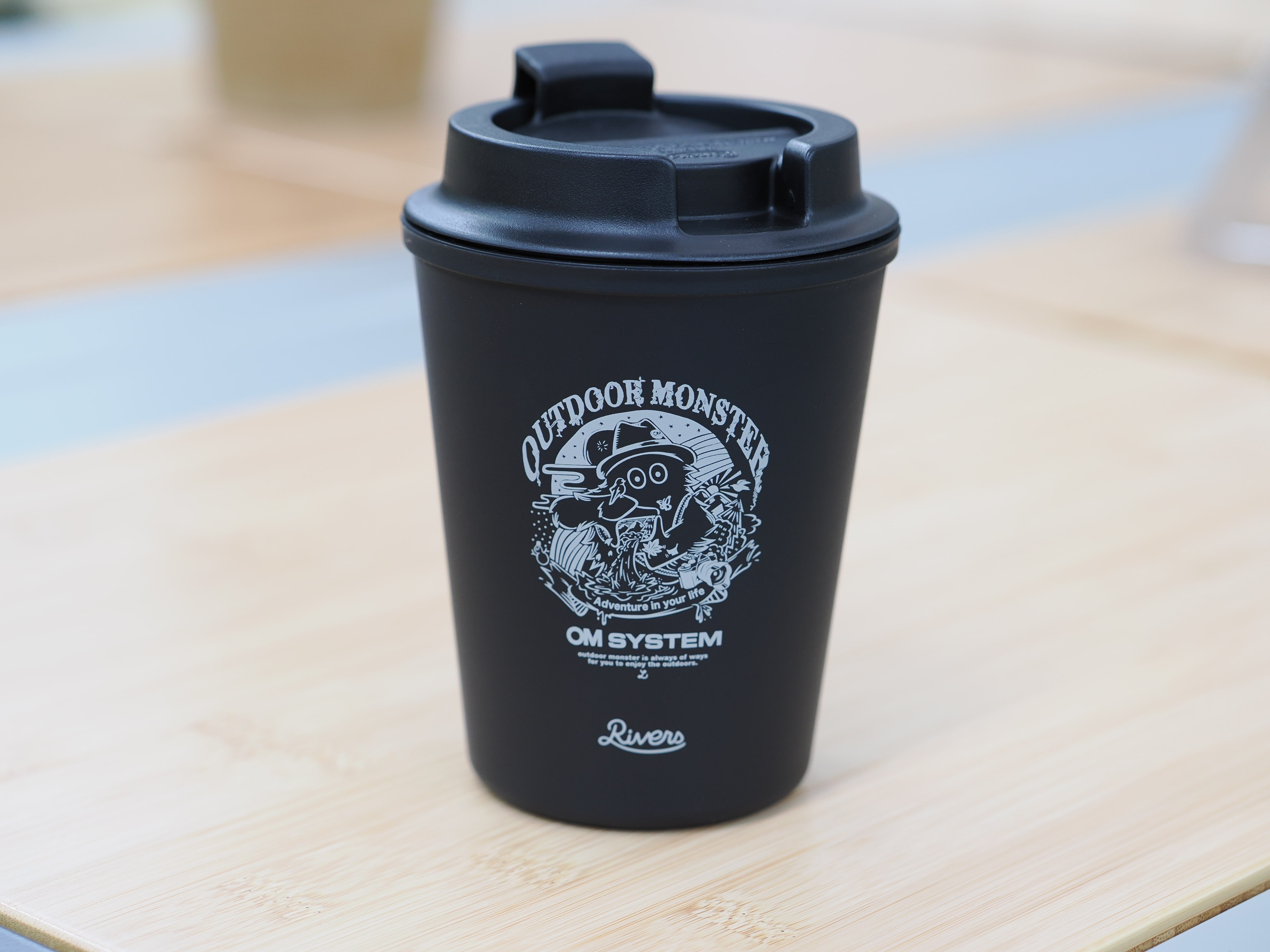 【マイル交換品】OM SYSTEM×OUTDOOR MONSTER テイクアウトカップタンブラー ブラック