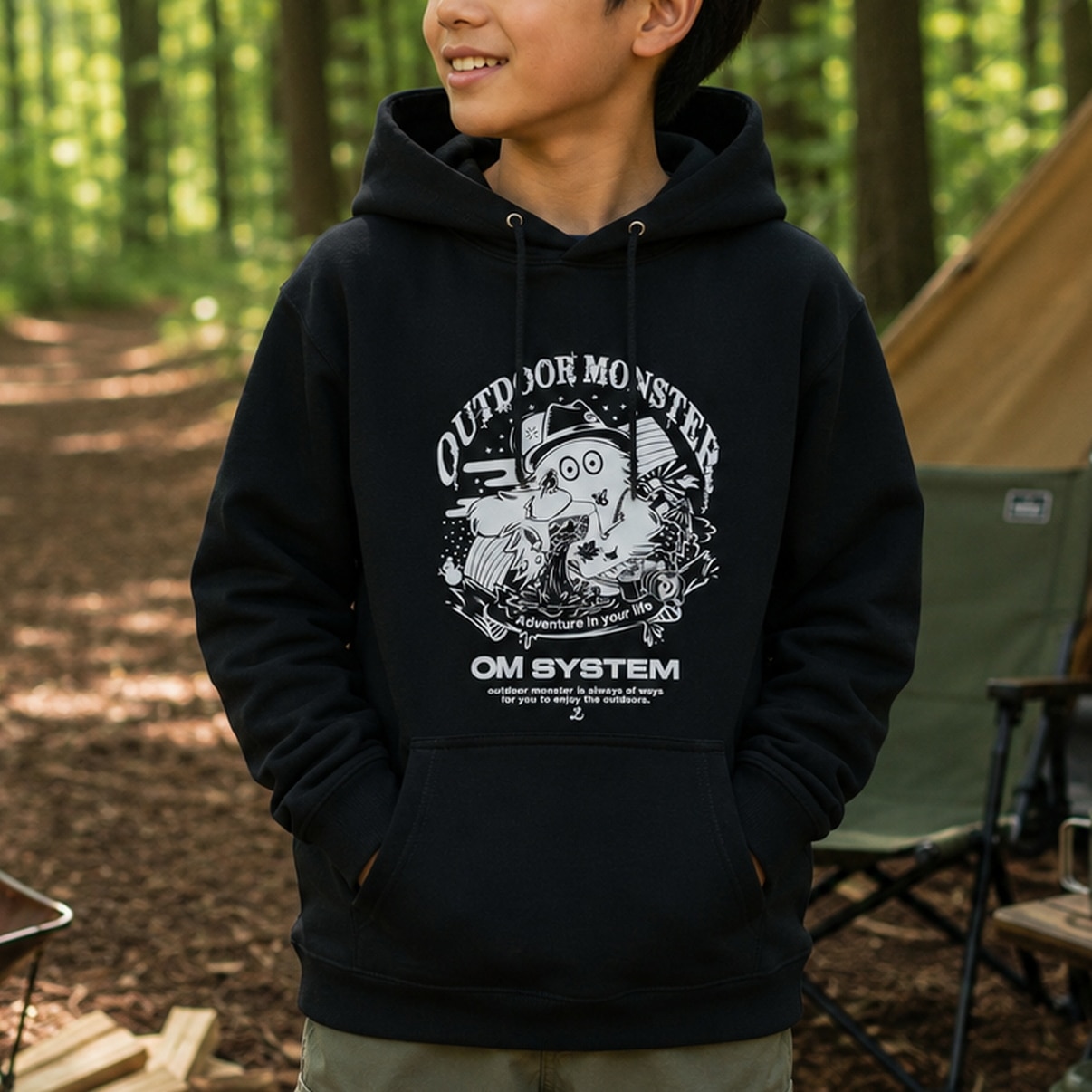 【マイル交換品】OM SYSTEM×OUTDOOR MONSTERオリジナルパーカー　ブラック　S
