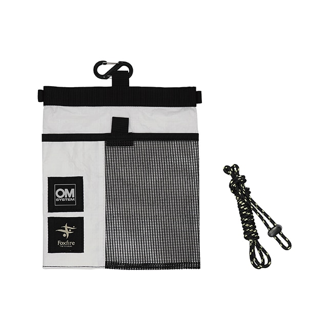 【マイル交換品】OM SYSTEM×Foxfire オリジナルトラッシュポーチ&サコッシュ ホワイト