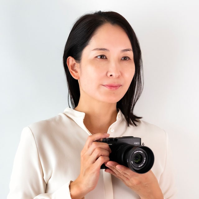 撮ることを軽やかに。新しいPENと歩く日常 - 写真家 大門美奈｜PEN